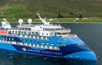 南極探險世紀之旅25日遊 【海洋信天翁號 OCEAN ALBATROS】
<br>福克蘭群島、南喬治亞島、南雪特蘭群島、南極半島